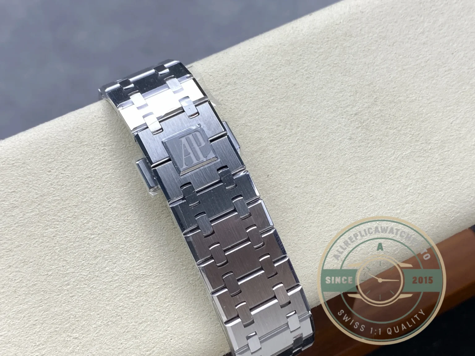 Replica Audemars Piguet Royal Oak Blue Dial 26240ST.OO.1320ST.05 - Premium Super Clone Watch