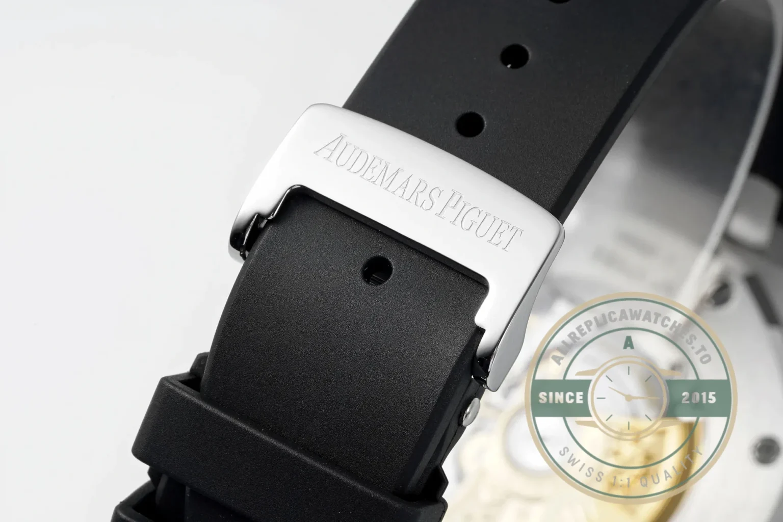Replica Audemars Piguet Royal Oak Blue, Rubber 15400ST.OO.1220ST.03 - Swiss Movement Replica Watch