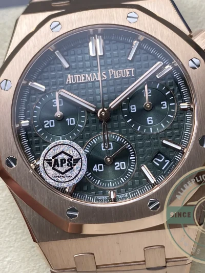 Replica Audemars Piguet Royal Oak Green Dial 26240OR.OO.1320OR.08 - High-Grade Replica Watch