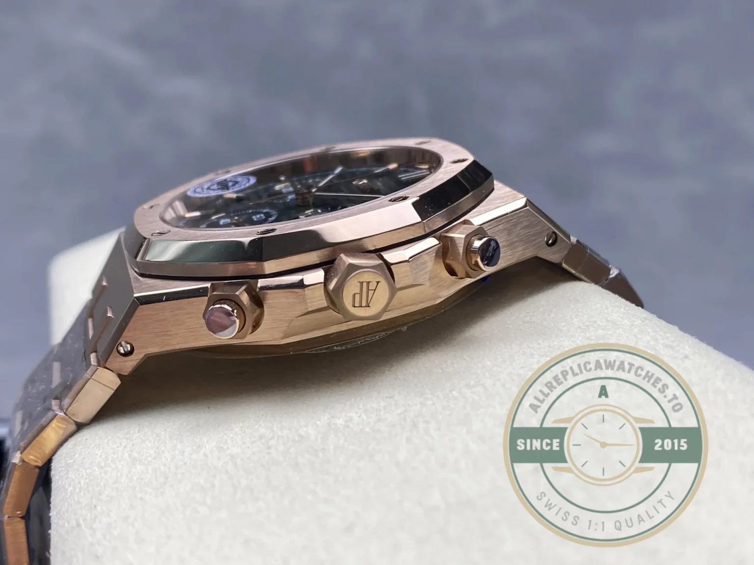 Replica Audemars Piguet Royal Oak Green Dial 26240OR.OO.1320OR.08 - Affordable Luxury Replica Timepiece