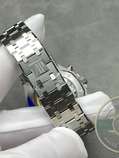 Replica Audemars Piguet Royal Oak Green Dial 26240ST.OO.1320ST.08 - Budget Luxury Replica Watch