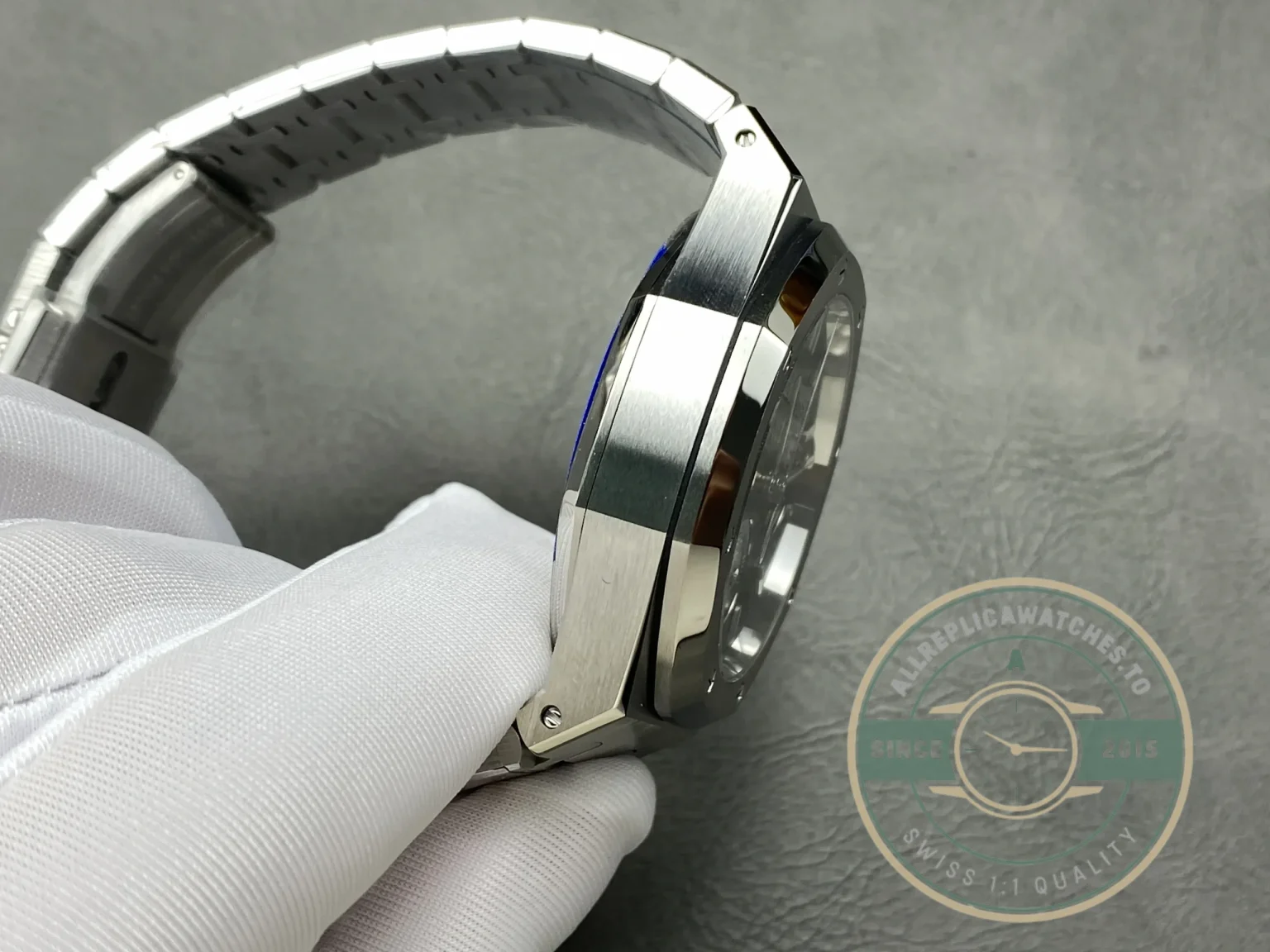 Replica Audemars Piguet Royal Oak Green Dial 26240ST.OO.1320ST.08 - Best Quality Replica Watch