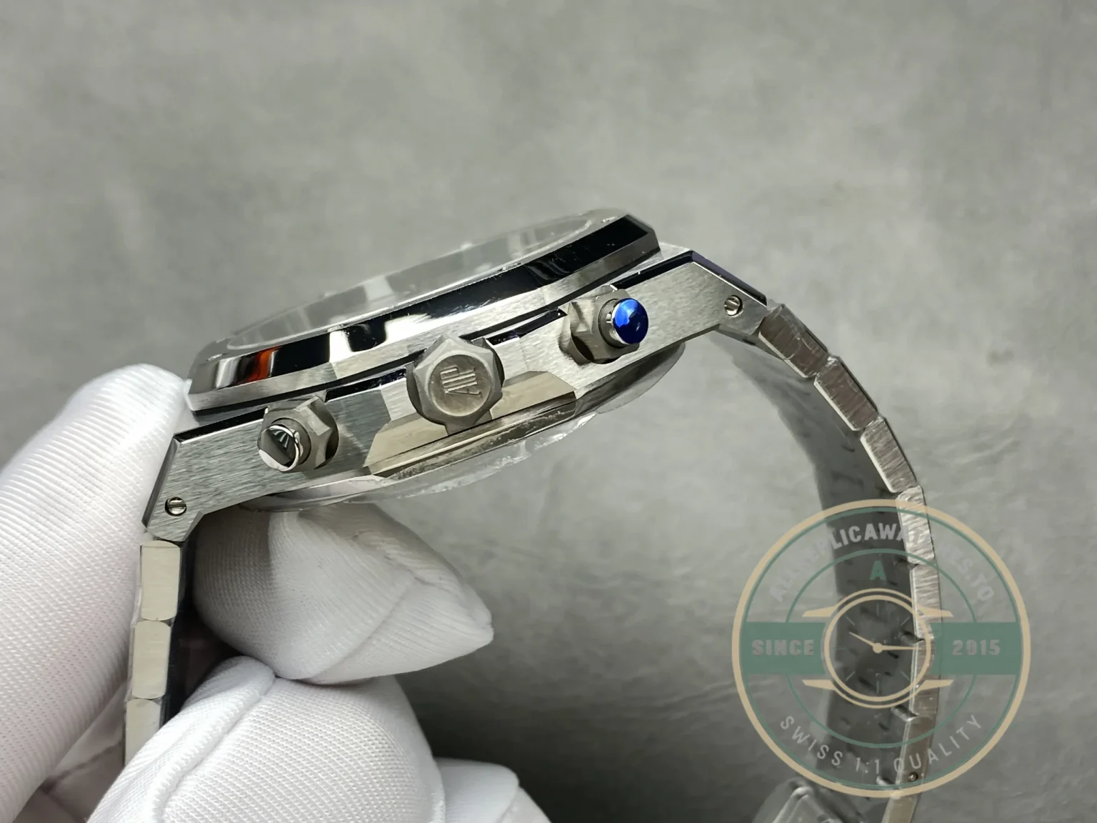 Replica Audemars Piguet Royal Oak Green Dial 26240ST.OO.1320ST.08 - Affordable Luxury Replica Timepiece