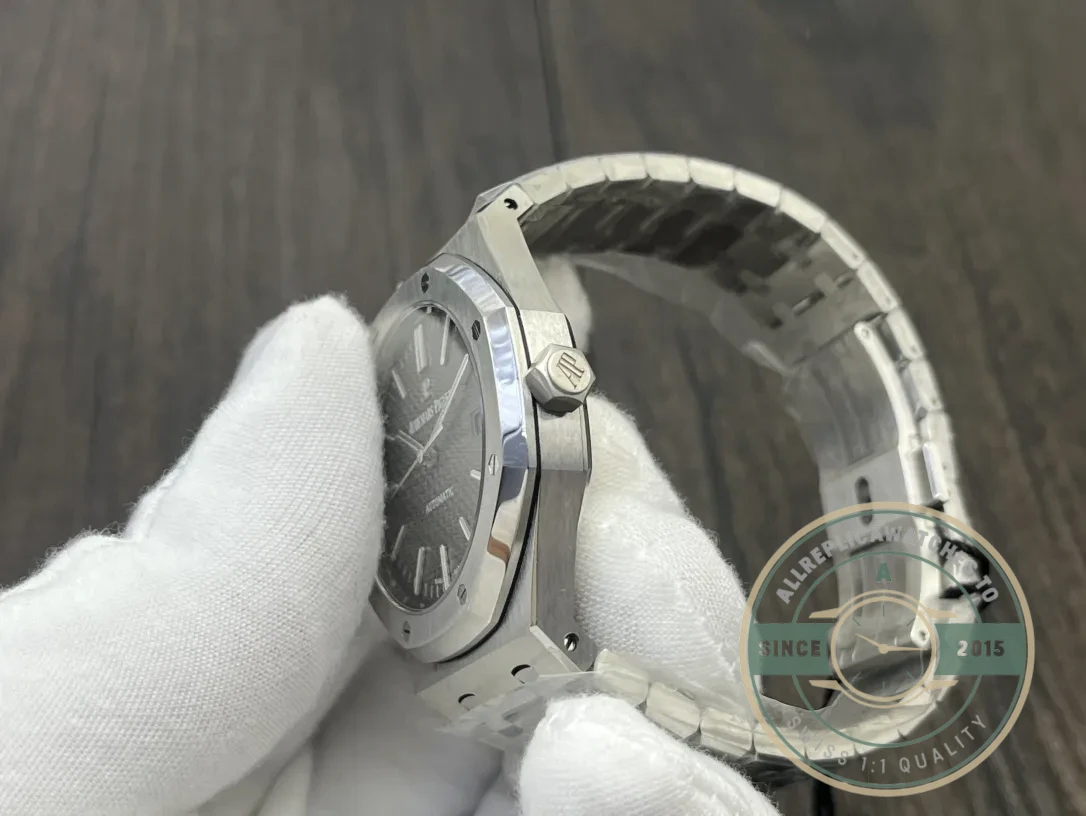 Replica Audemars Piguet Royal Oak Grey Dial 15400ST.OO.1220ST.04 - Factory Super Clone Watch