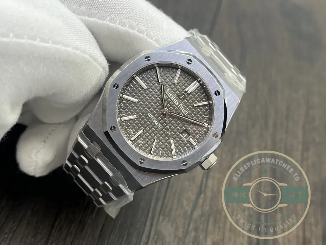 Replica Audemars Piguet Royal Oak Grey Dial 15400ST.OO.1220ST.04 - Luxury Replica Watch