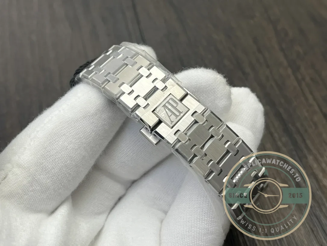 Replica Audemars Piguet Royal Oak Grey Dial 15400ST.OO.1220ST.04 - Factory Super Clone Watch
