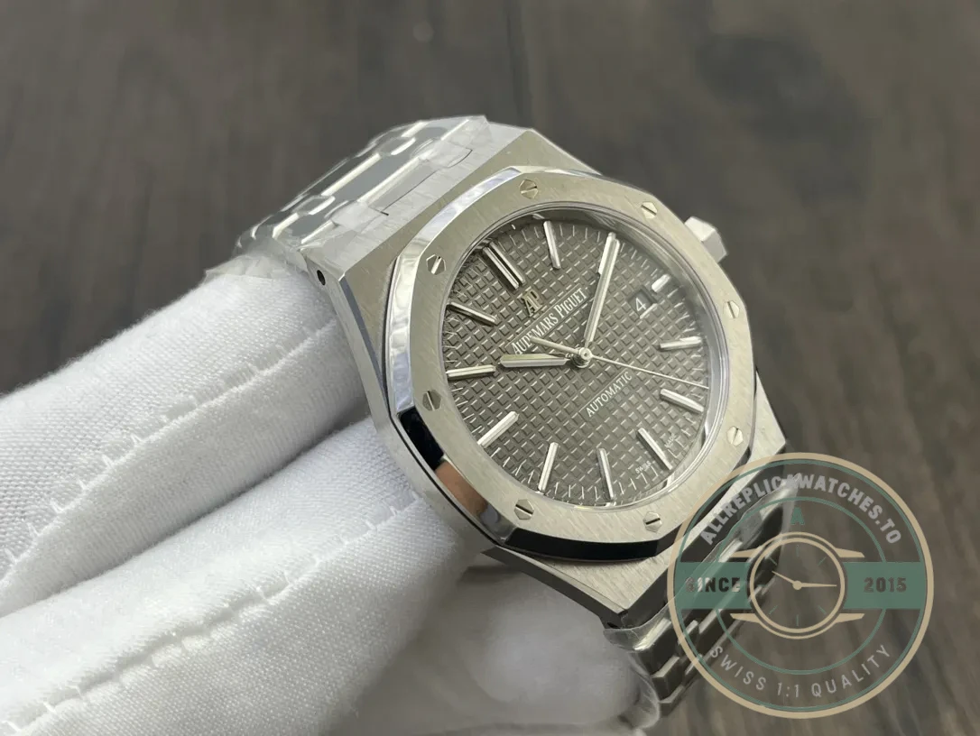Replica Audemars Piguet Royal Oak Grey Dial 15400ST.OO.1220ST.04 - Affordable Super Clone Watch