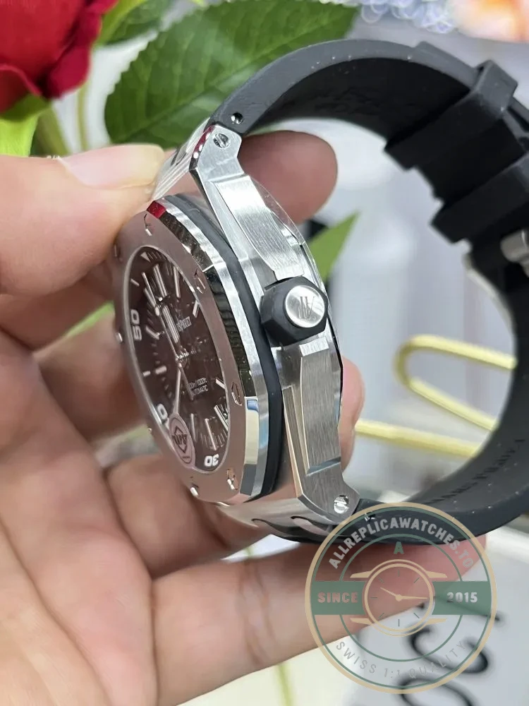 Replica Audemars Piguet Royal Oak Offshore Black Dial 42mm 26408OR.OO.A010CA.01 - Top-Tier Swiss Replica Watch
