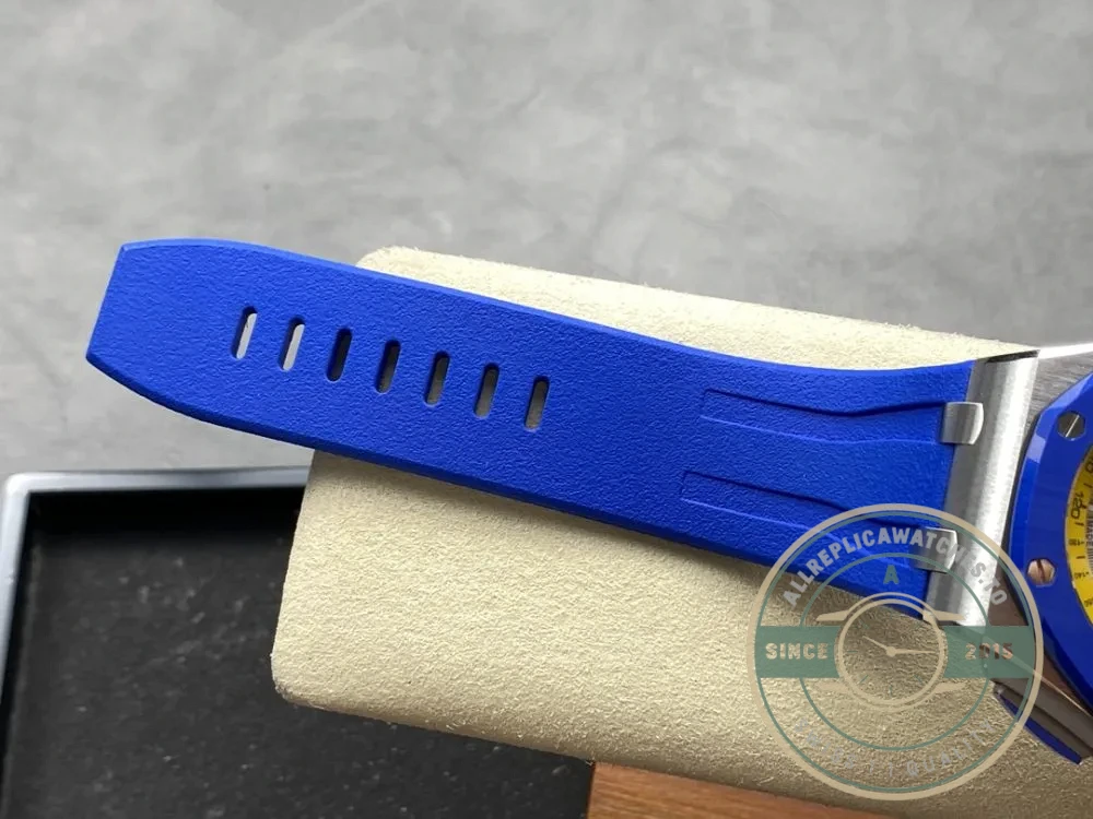 Replica Audemars Piguet Royal Oak Offshore Blue Dial 44mm 26400SO.OO.A057CA.01 - Factory Super Clone Watch