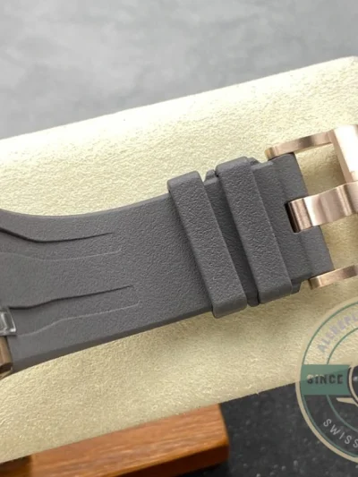 Replica Audemars Piguet Royal Oak Offshore Grey Mega Dial 44mm 26568OM.OO.A004CA.01 - Factory Super Clone Watch