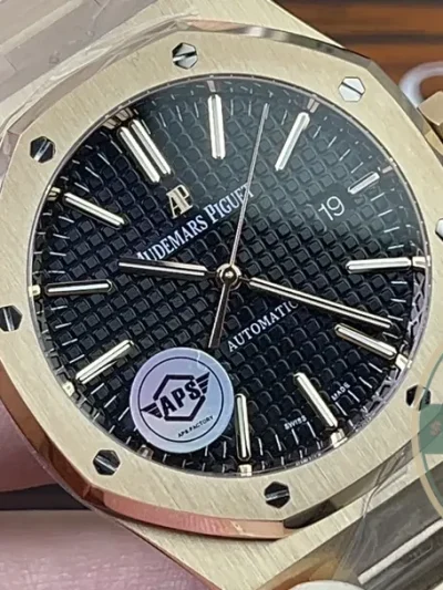 Replica Audemars Piguet Royal Oak Series 15400OR.OO.D002CR.01 - High-Grade Replica Watch
