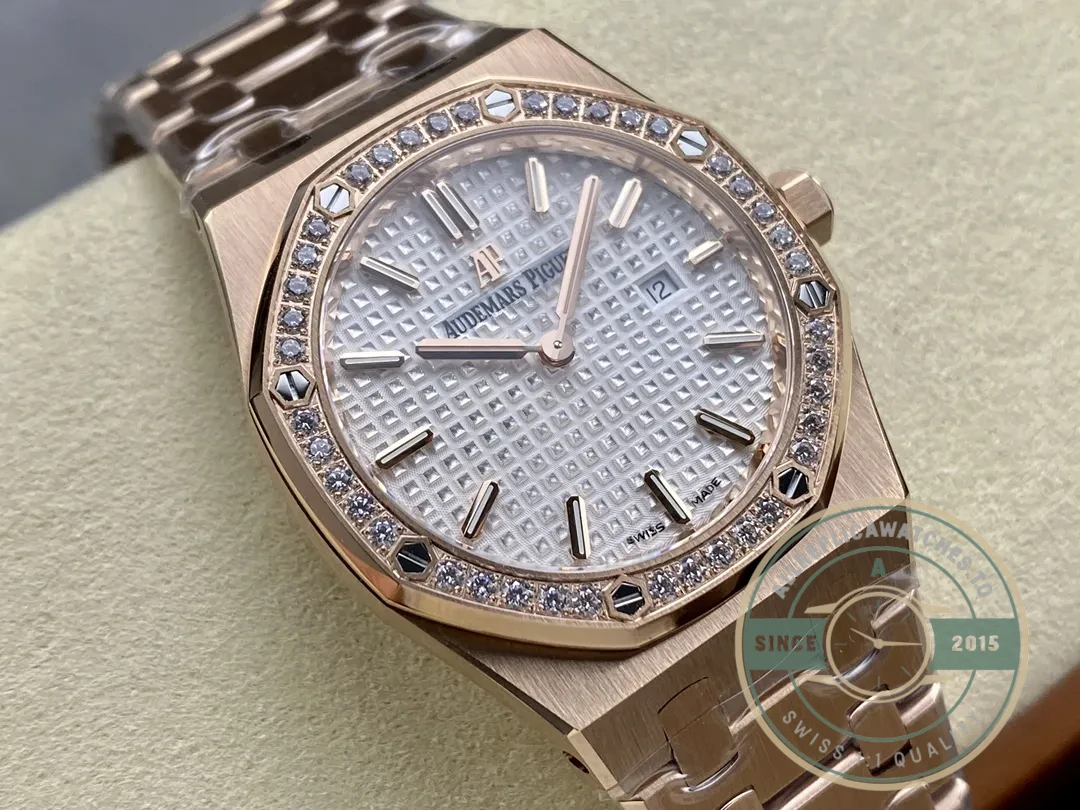 Replica Audemars Piguet Royal Oak Diamond 67651OR.ZZ.1261OR.01 33mm - Luxury Replica Watch