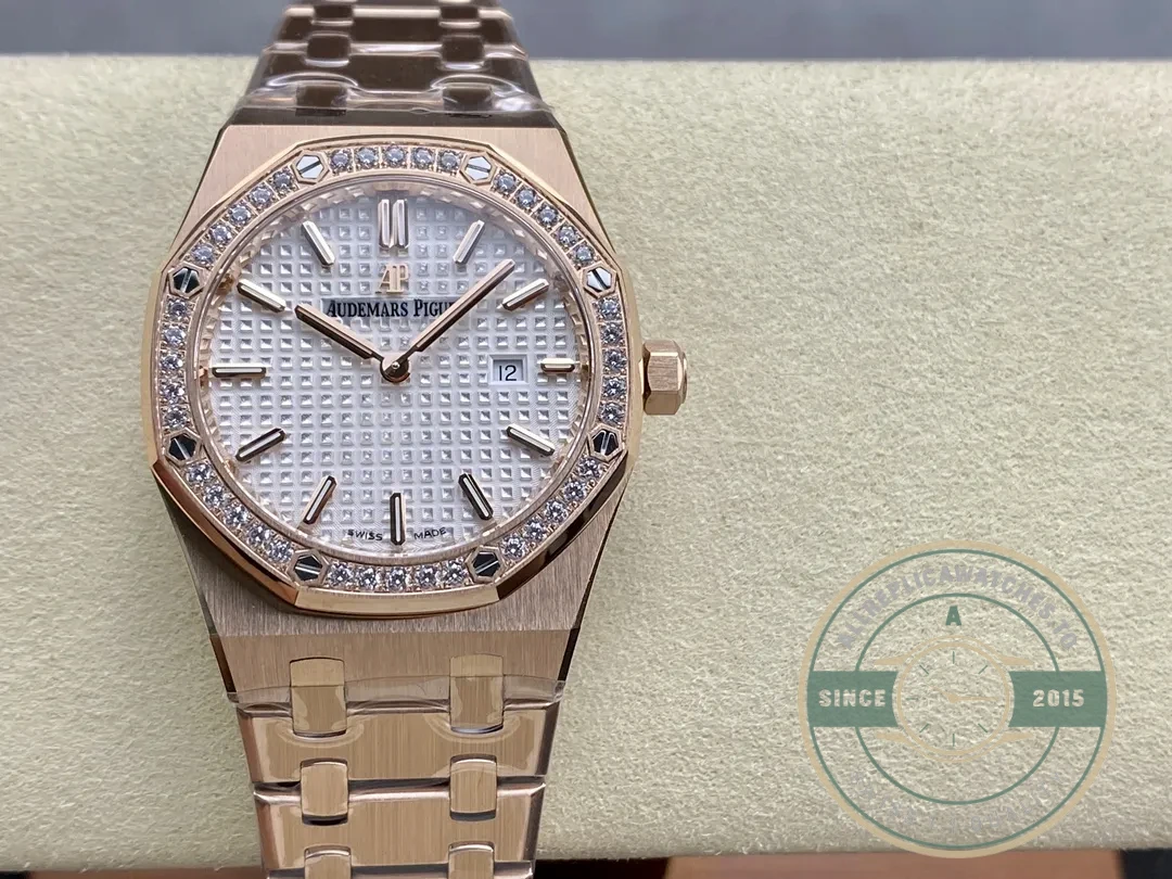 Replica Audemars Piguet Royal Oak Diamond 67651OR.ZZ.1261OR.01 33mm - Best Quality Replica Watch