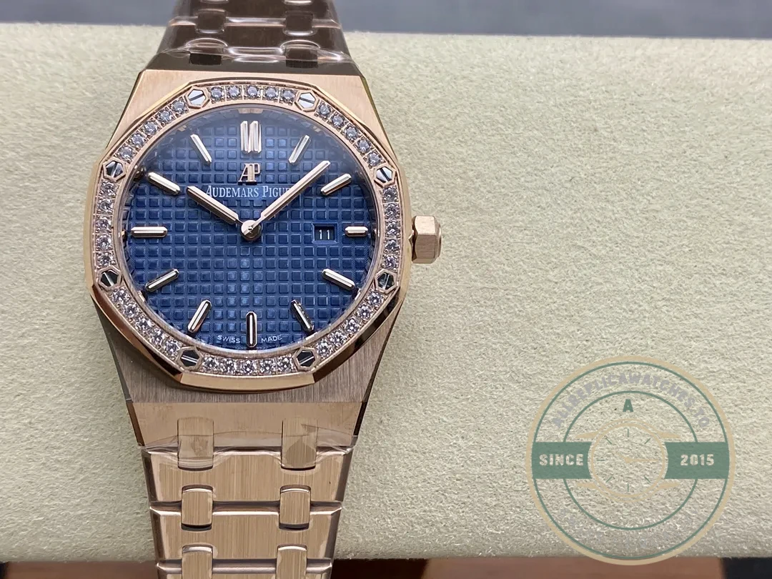 Replica Audemars Piguet Royal Oak Series 67651OR.ZZ.1261OR.02 33mm - Swiss Movement Replica Watch