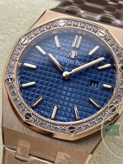 Replica Audemars Piguet Royal Oak Series 67651OR.ZZ.1261OR.02 33mm - Swiss-Made Clone Watch