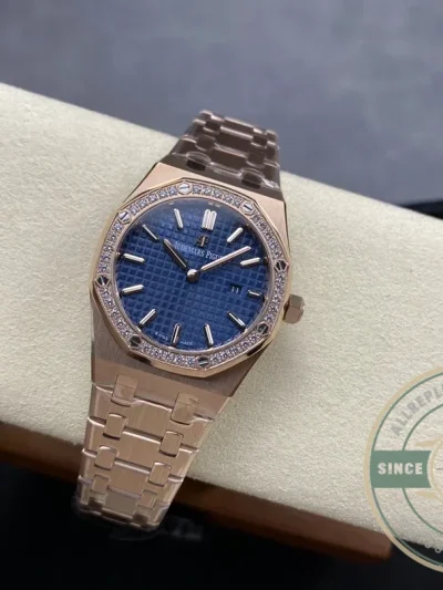 Replica Audemars Piguet Royal Oak Series 67651OR.ZZ.1261OR.02 33mm - Top-Tier Swiss Replica Watch