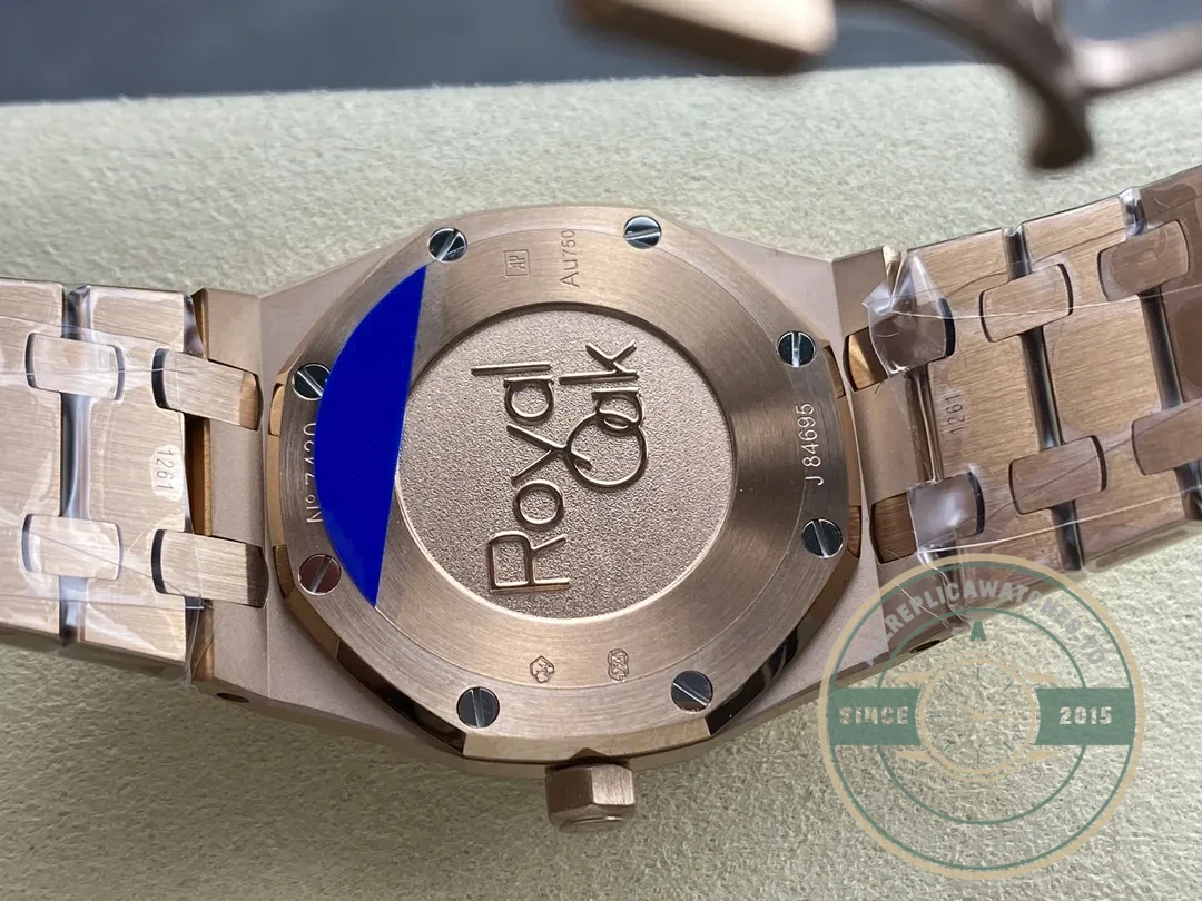 Replica Audemars Piguet Royal Oak Series 67651OR.ZZ.1261OR.02 33mm - High-Grade Replica Watch
