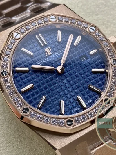 Replica Audemars Piguet Royal Oak Series 67651OR.ZZ.1261OR.02 33mm - Premium Super Clone Watch