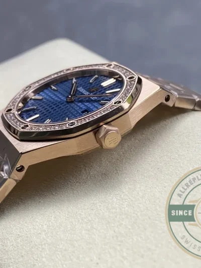 Replica Audemars Piguet Royal Oak Series 67651OR.ZZ.1261OR.02 33mm - Swiss-Made Clone Watch