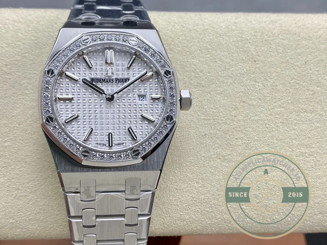 Replica Audemars Piguet Royal Oak Series 67651ST.ZZ.1261ST.01 33mm - Luxury Replica Watch
