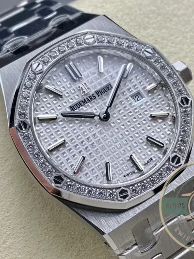 Replica Audemars Piguet Royal Oak Series 67651ST.ZZ.1261ST.01 33mm - Top-Tier Swiss Replica Watch