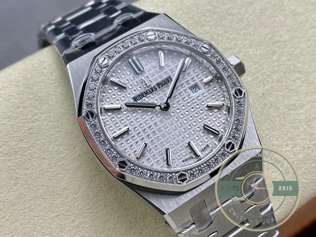 Replica Audemars Piguet Royal Oak Series 67651ST.ZZ.1261ST.01 33mm - Top-Tier Swiss Replica Watch