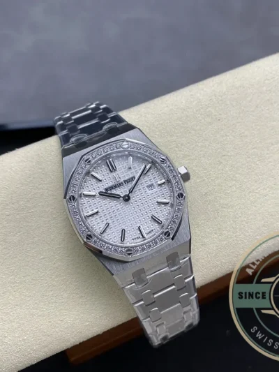 Replica Audemars Piguet Royal Oak Series 67651ST.ZZ.1261ST.01 33mm - Best Quality Replica Watch