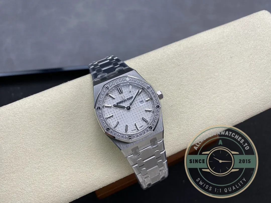 Replica Audemars Piguet Royal Oak Series 67651ST.ZZ.1261ST.01 33mm - Best Quality Replica Watch