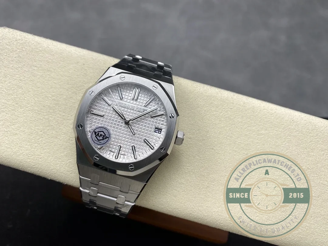 Replica Audemars Piguet Royal Oak White Dial 15510ST.OO.1320ST.08 41mm - 1:1 Swiss Replica Watch