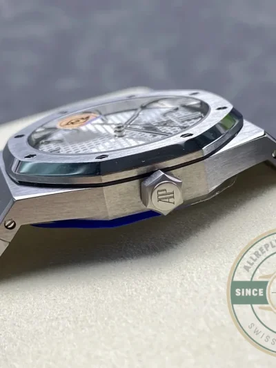 Replica Audemars Piguet Royal Oak White Dial, Rubber 15500ST.OO.1220ST.04 - Best Quality Replica Watch