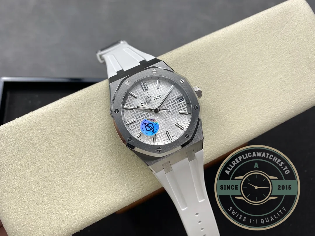 Replica Audemars Piguet Royal Oak White Dial, Rubber 15500ST.OO.1220ST.04 - Affordable Super Clone Watch