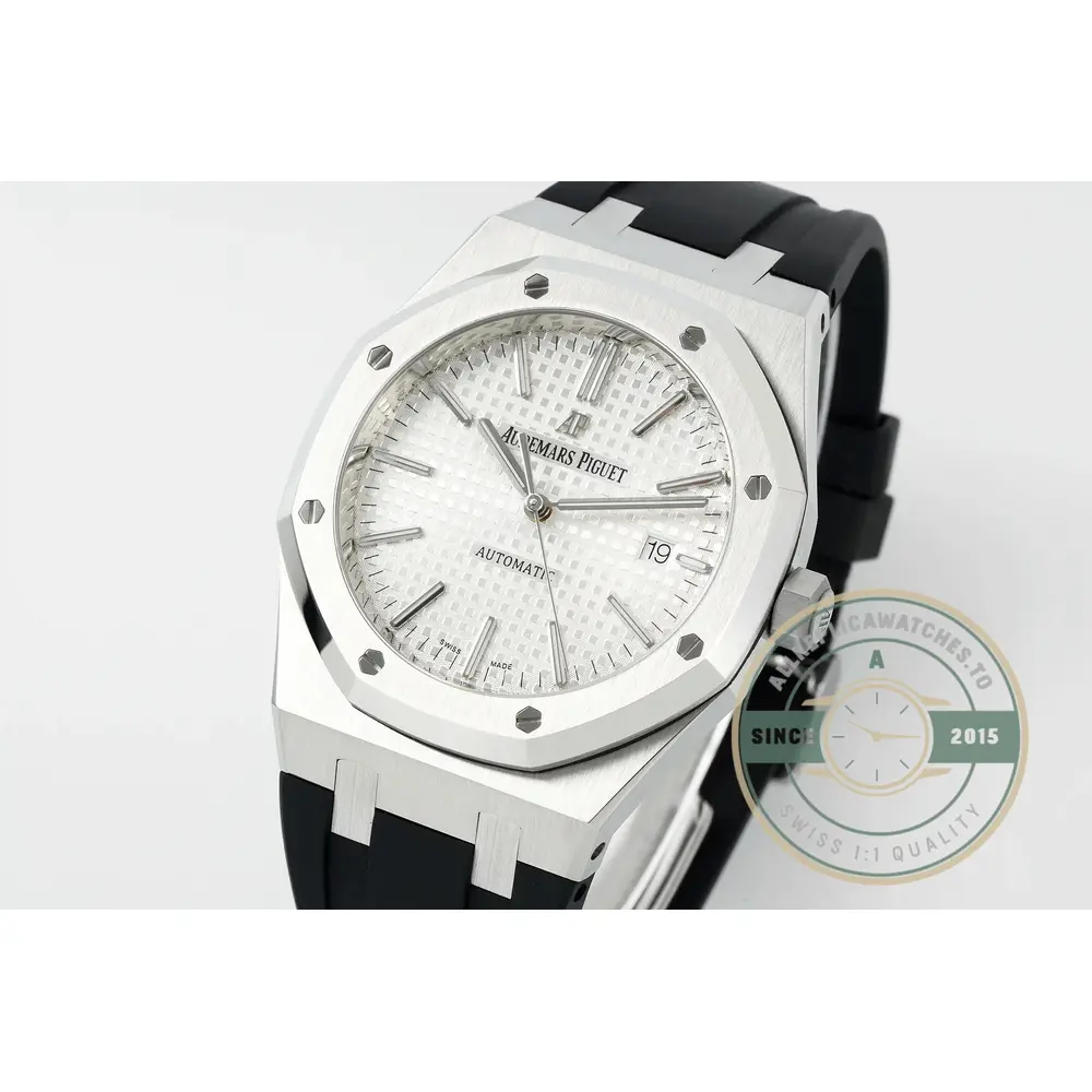 Replica Audemars Piguet Royal Oak White, Rubber 15400ST.OO.1220ST.02 - Swiss-Made Clone Watch