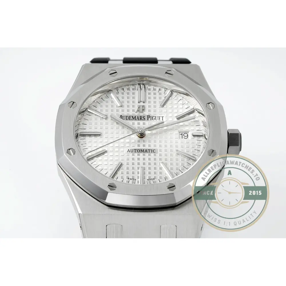 Replica Audemars Piguet Royal Oak White, Rubber 15400ST.OO.1220ST.02 - Best Quality Replica Watch