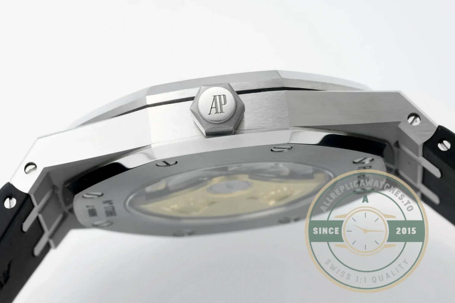 Replica Audemars Piguet Royal Oak White, Rubber 15400ST.OO.1220ST.02 - Swiss-Made Clone Watch