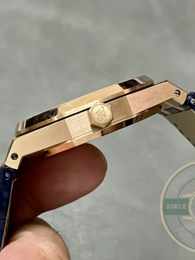 Superclone Audemars Piguet Royal Oak 15510OR.OO.D315CR.02 - Budget Luxury Replica Watch