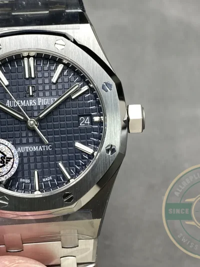 Superclone Audemars Piguet Royal Oak 37mm 15450ST Black Dial - Luxury Replica Watch