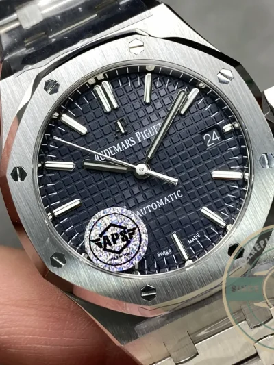 Superclone Audemars Piguet Royal Oak 37mm 15450ST Black Dial - Swiss-Made Clone Watch