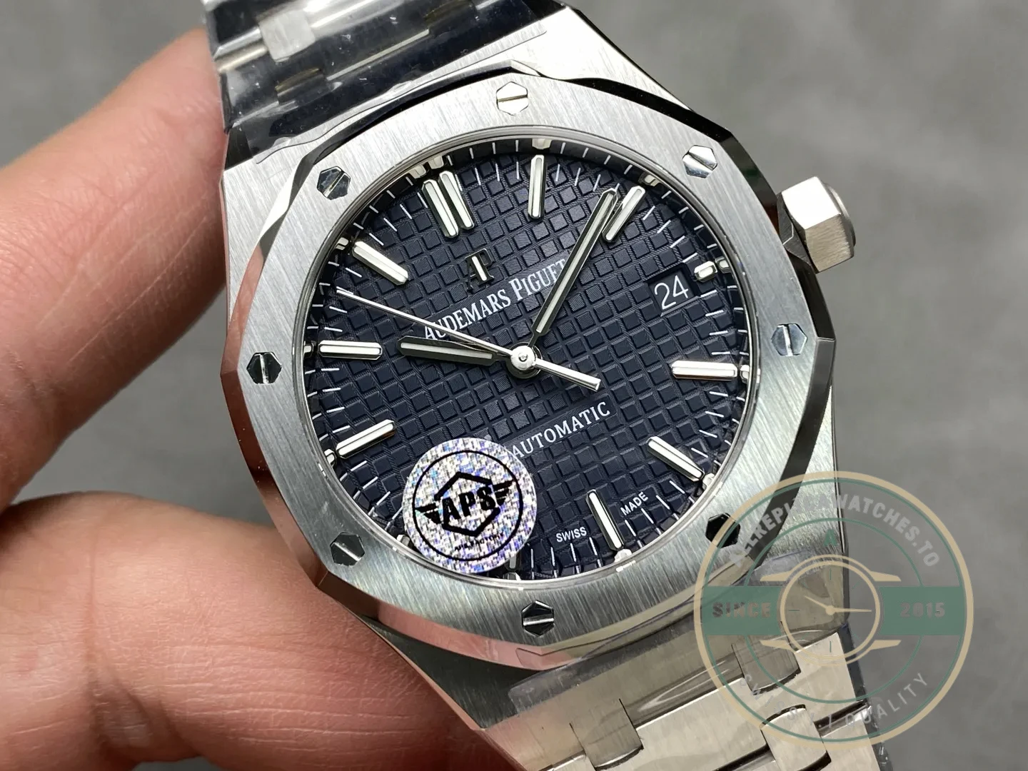 Superclone Audemars Piguet Royal Oak 37mm 15450ST Black Dial - Swiss-Made Clone Watch