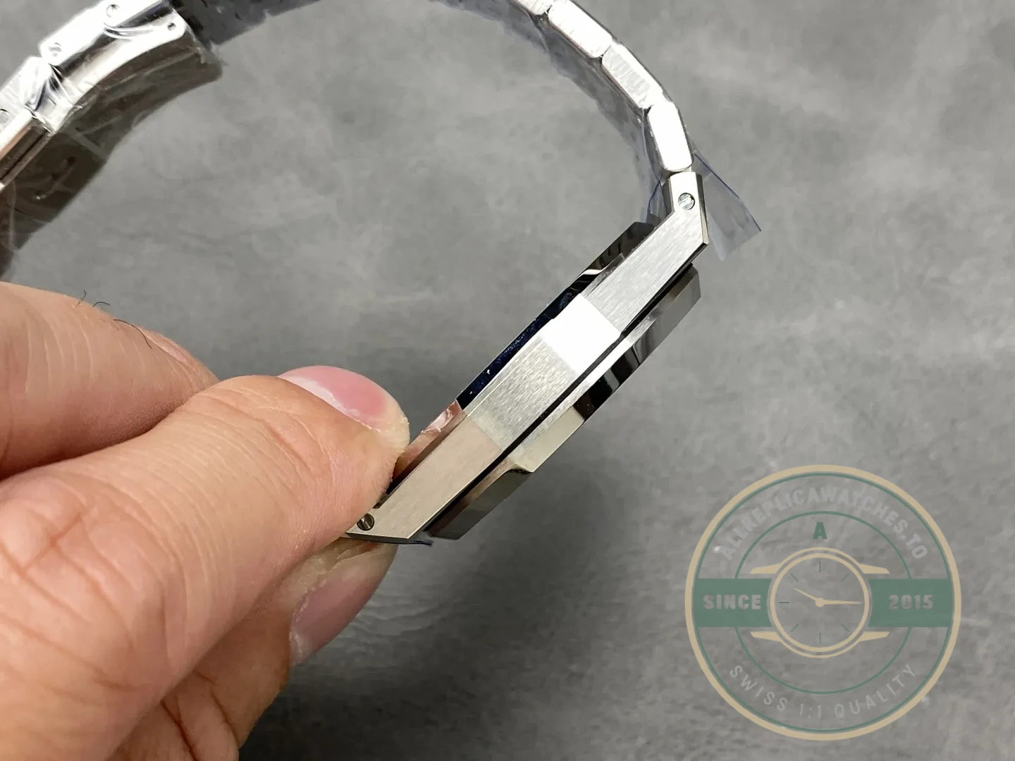 Superclone Audemars Piguet Royal Oak 37mm 15450ST Black Dial - High-Grade Replica Watch