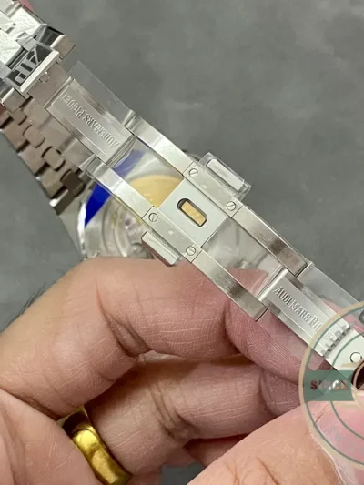 Superclone Audemars Piguet Royal Oak Blue Dial 15450ST 37mm - Best Quality Replica Watch
