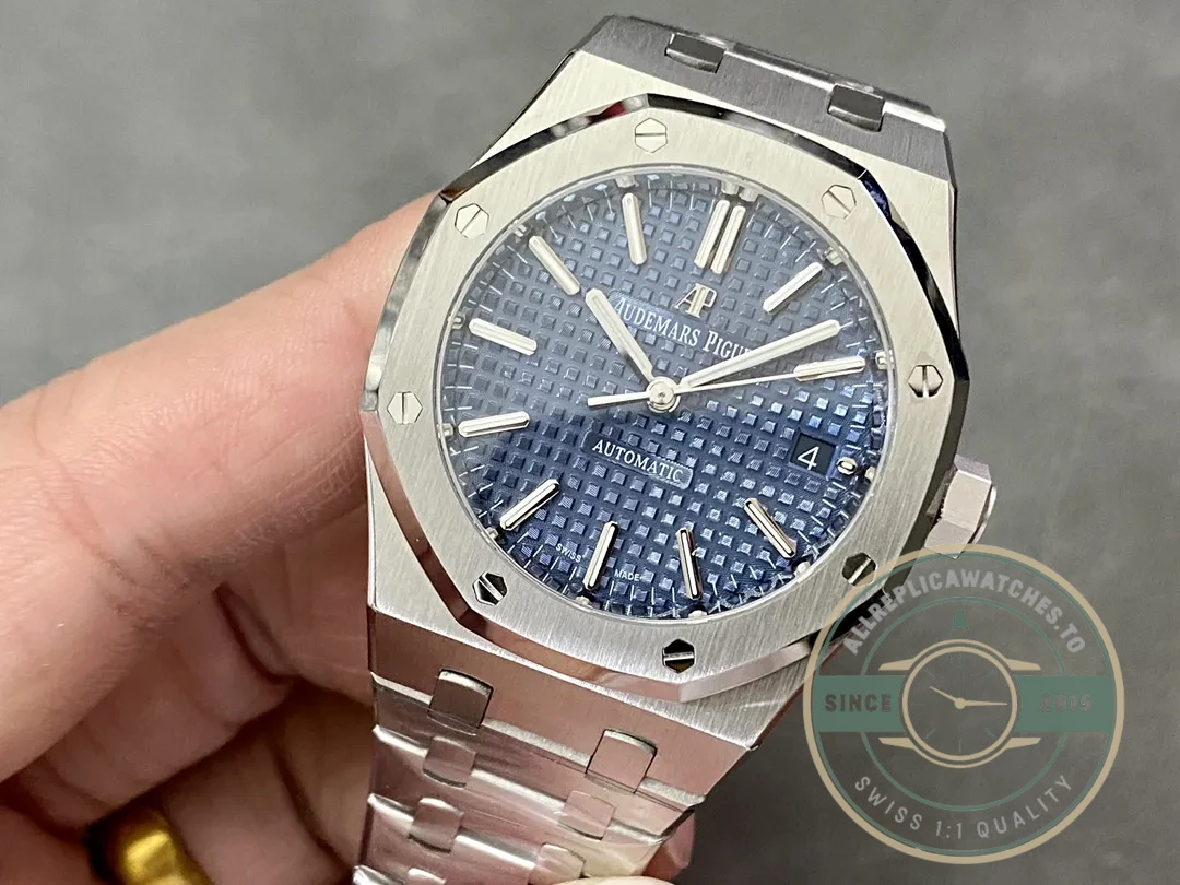 Superclone Audemars Piguet Royal Oak Blue Dial 15450ST 37mm - Best Quality Replica Watch