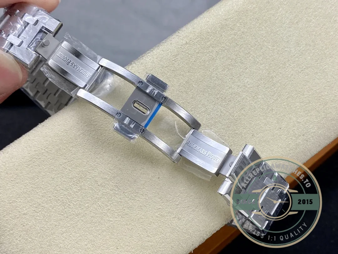 Superclone Audemars Piguet Royal Oak Green Dial 15510ST.OO.1320ST.09 41mm - Swiss-Made Clone Watch