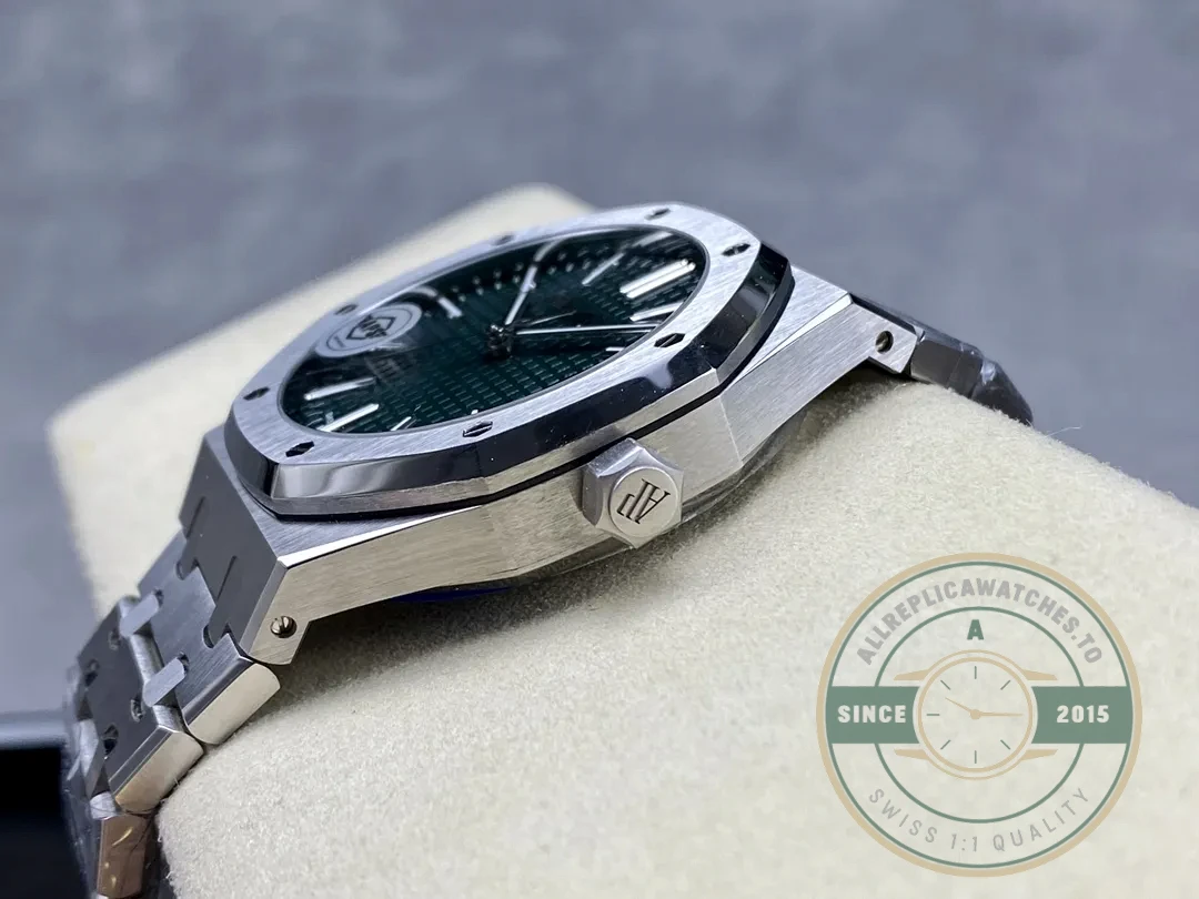 Superclone Audemars Piguet Royal Oak Green Dial 15510ST.OO.1320ST.09 41mm - Affordable Super Clone Watch