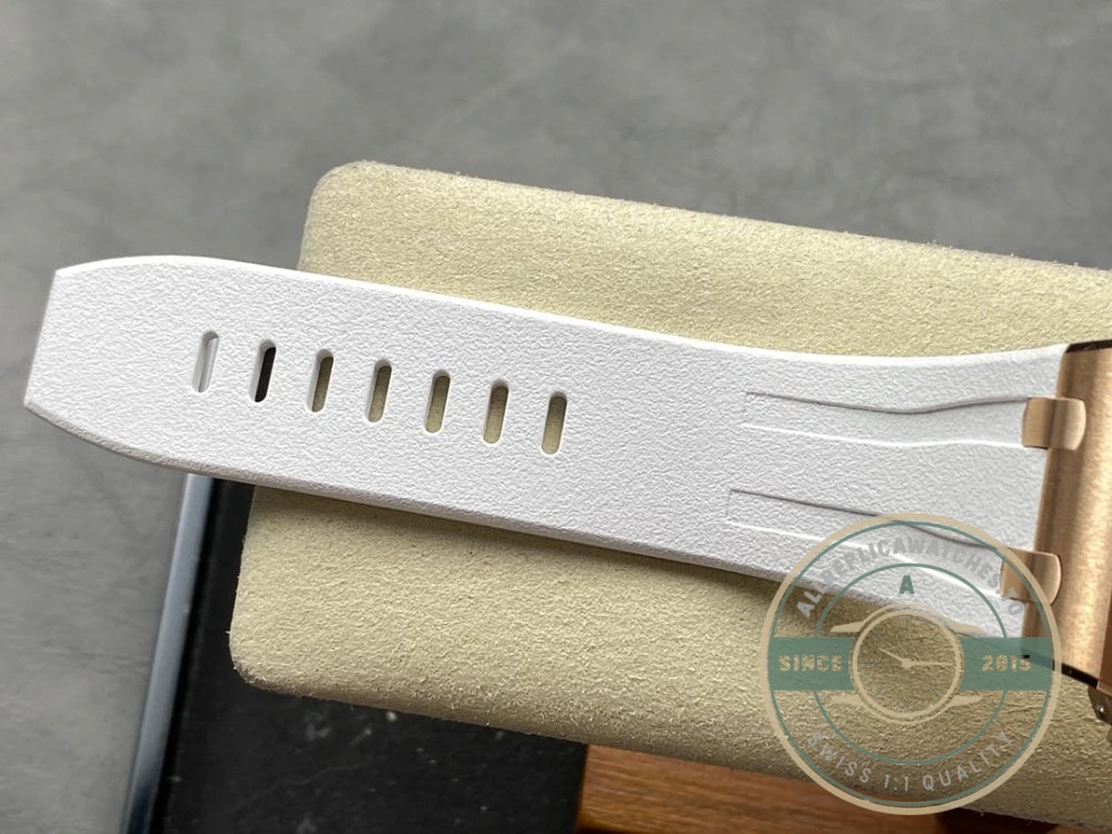 Superclone Audemars Piguet Royal Oak Offshore White Gold Dial 44mm 26408OR.OO.A010CA.01 - Top-Tier Swiss Replica Watch