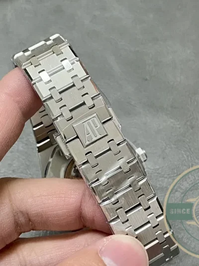 Superclone Audemars Piguet Royal Oak Series 15407ST.OO.1220ST.01 - High-Grade Replica Watch