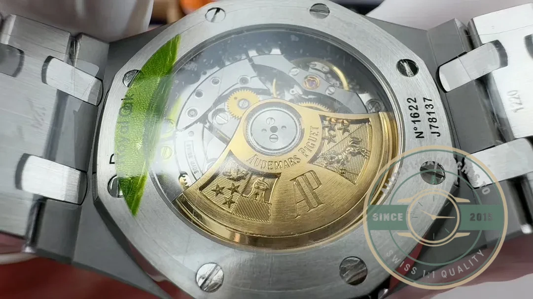 Superclone Audemars Piguet Royal Oak series 15451ST.ZZ.D011CR.01 37mm - High-Grade Replica Watch