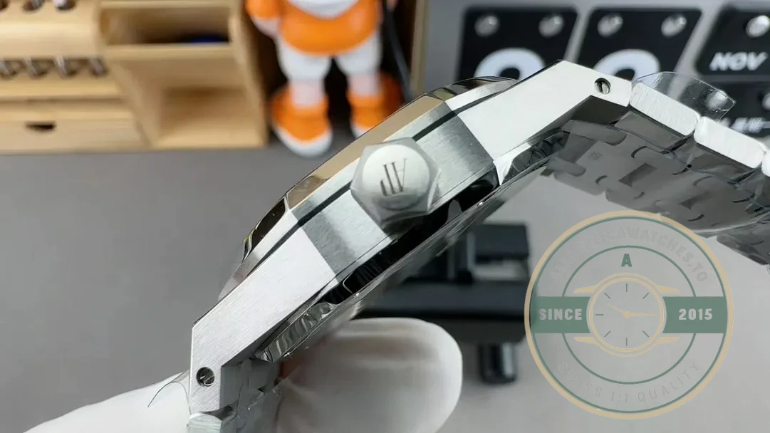 Superclone Audemars Piguet Royal Oak series 15451ST.ZZ.D011CR.01 37mm - Affordable Super Clone Watch
