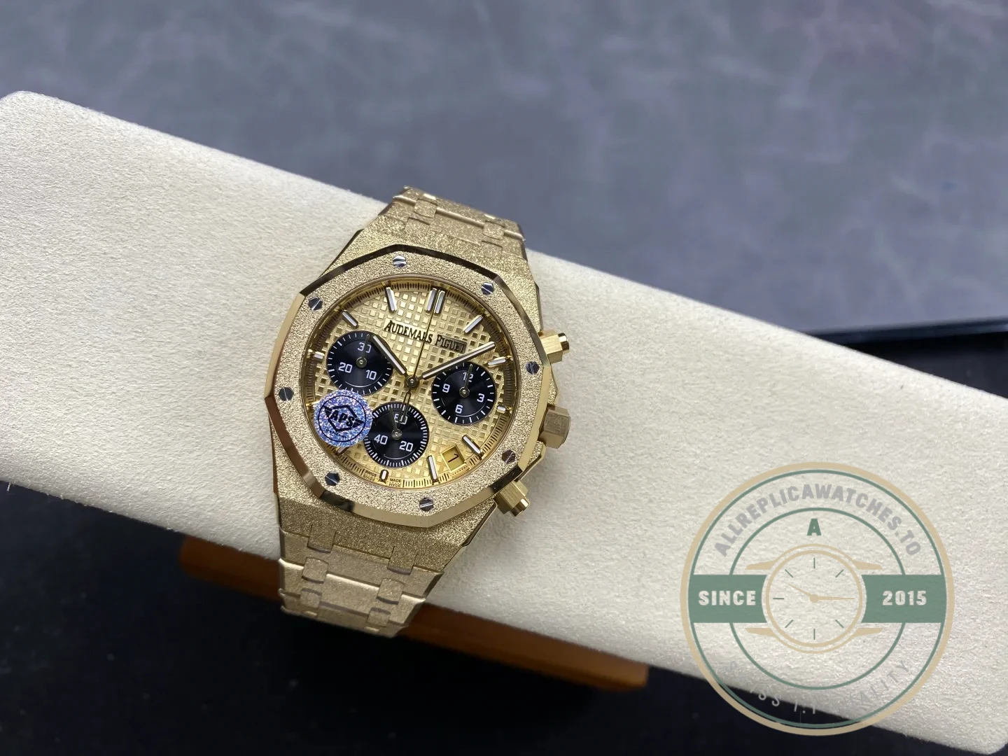 Superclone Audemars Piguet Royal Oak series 26240BA.GG.1324BA.01 - Swiss-Made Clone Watch