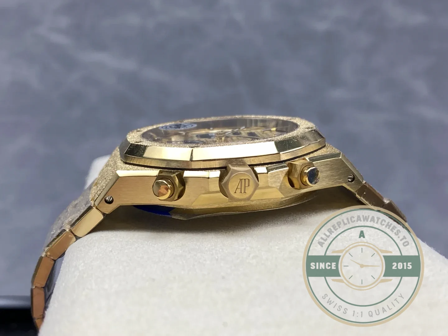 Superclone Audemars Piguet Royal Oak series 26240BA.GG.1324BA.01 - Best Quality Replica Watch