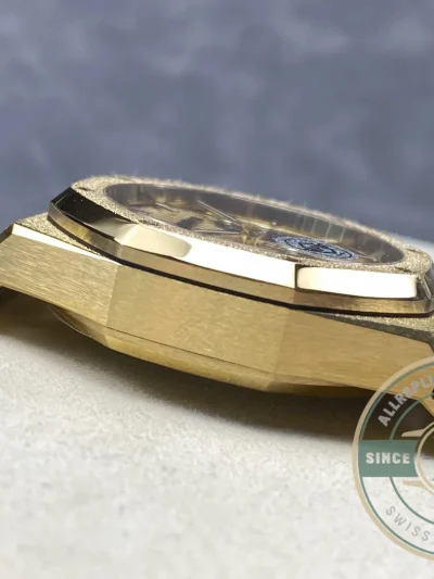 Superclone Audemars Piguet Royal Oak series 26240BA.GG.1324BA.01 - Luxury Replica Watch